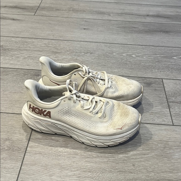 Hoka one one Women's cream Beige Athletic Shoes size 6.5 - Picture 4 of 8